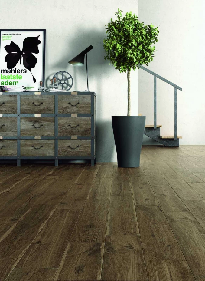 WOODLIKE walnut 15x90 P16 1