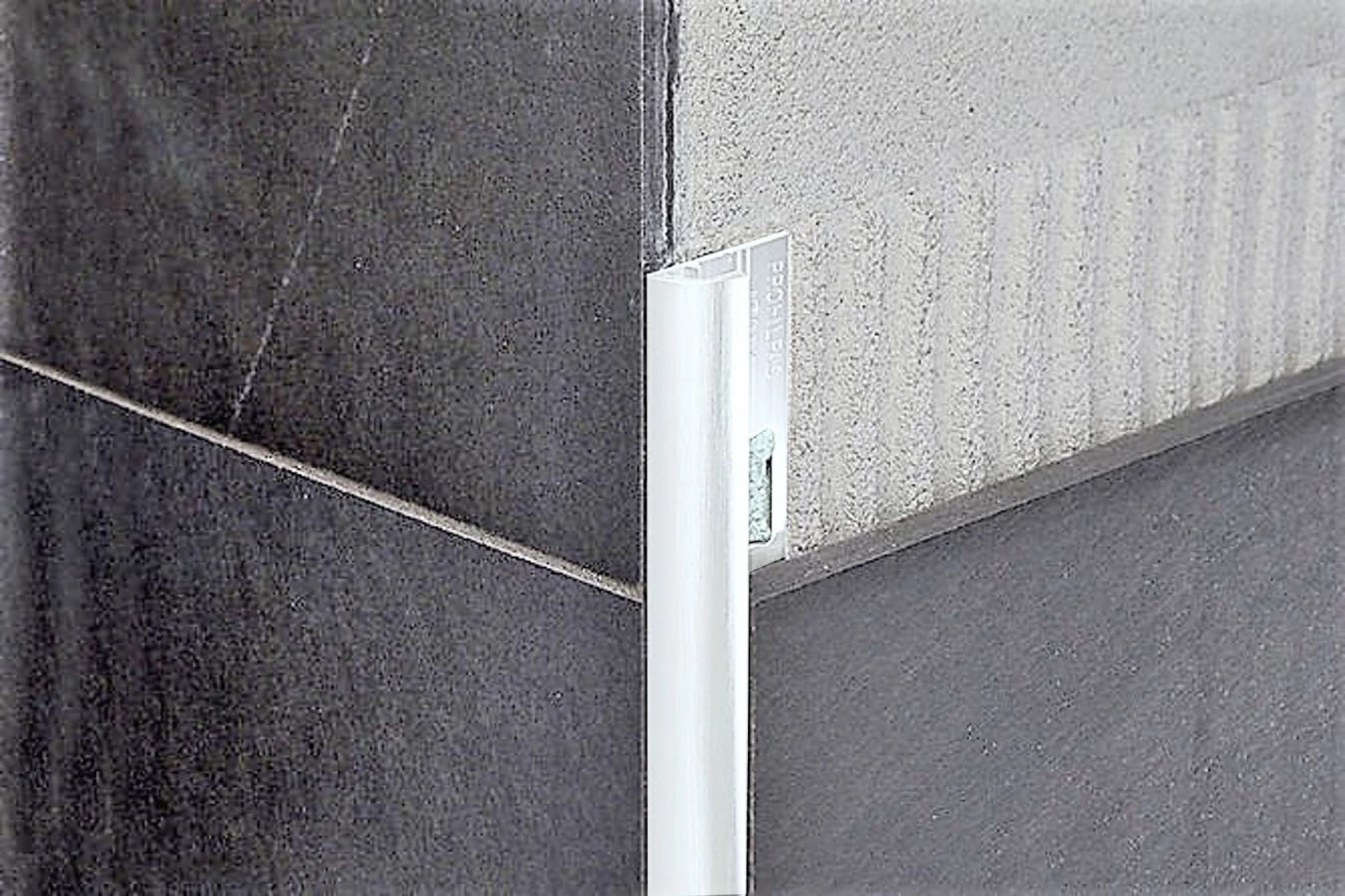 Profil PROFILPAS PROTRIM spoljni ugao 10mm white PVC 270cm