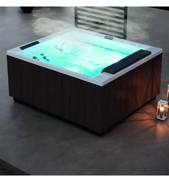 Outdoor SPA M NOVELLINI belo/crna sa panelom wenghe