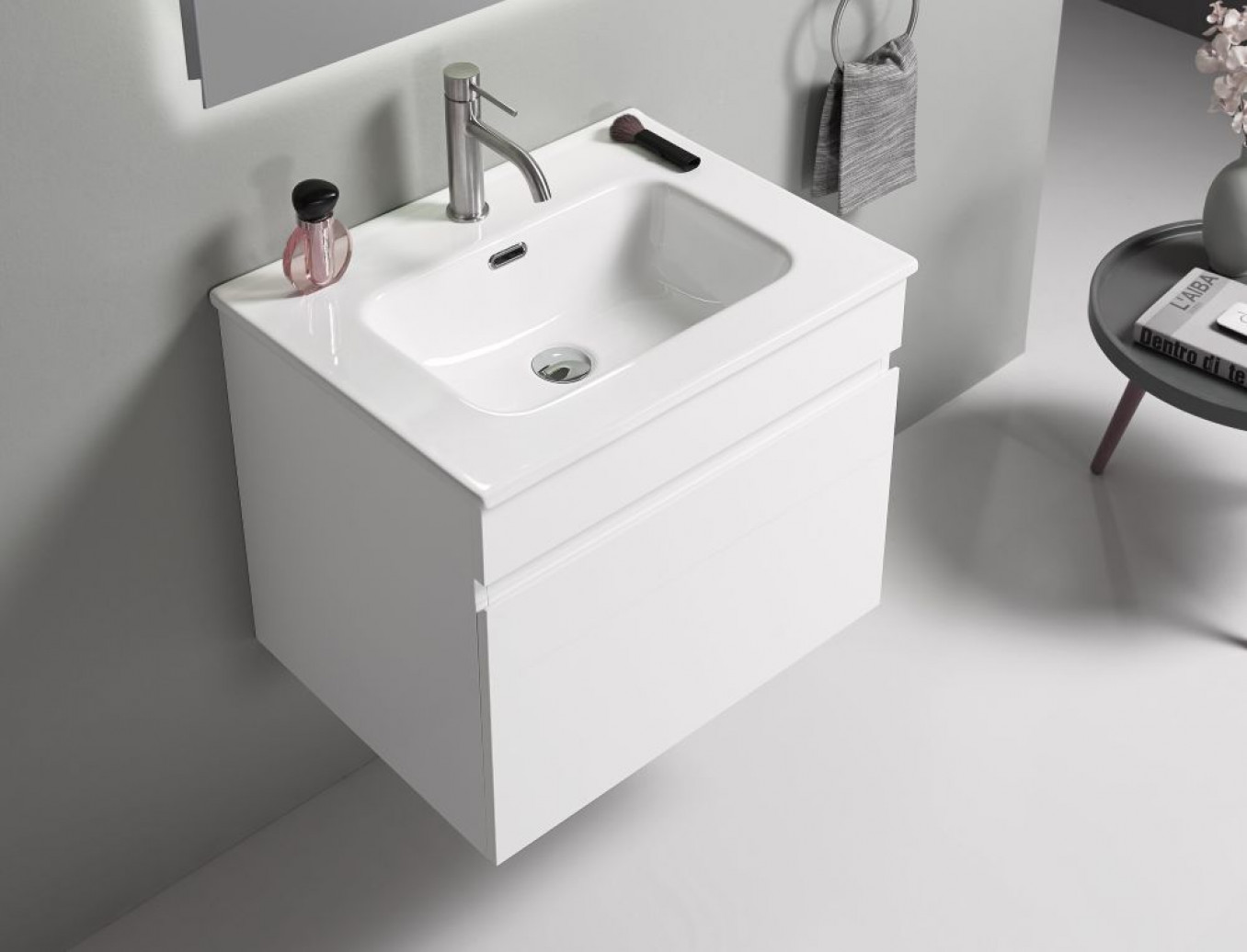 Toaletni ormarić UNILINE LUMA 600 sa lavaboom, soft close fioka