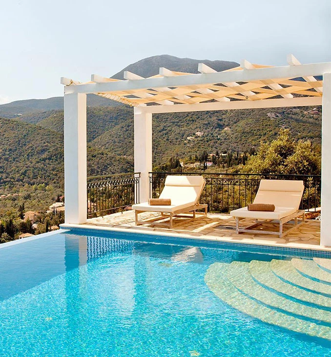 LUMINISCENT blue 31.1x46.7