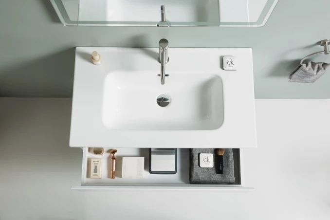 Toaletni ormarić UNILINE LUMA 800 sa lavaboom. soft close dve fioke 813x464x480